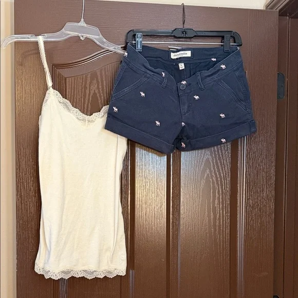 Abercrombie & Fitch White Lace Detail Top - Picture 1 of 5